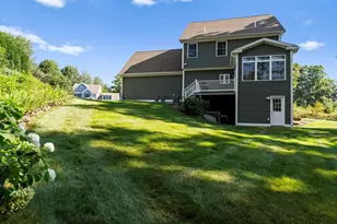 21 Colt Ln, Epping, NH 03042 - Photo 5