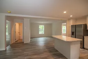 9 Cartwright Dr, Londonderry, NH 03053 - Photo 5