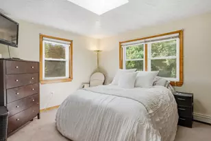 10 Lilac St, Hudson, NH 03051 - Photo 13