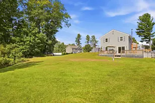 10 Lilac St, Hudson, NH 03051 - Photo 37