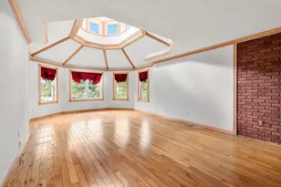 34 Sharon Rd, Windham, NH 03087 - Photo 7
