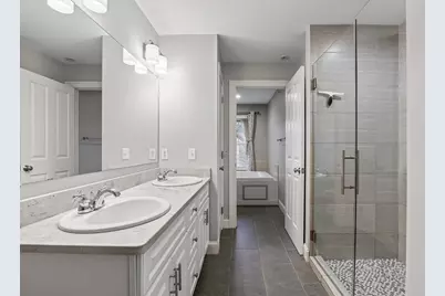 98 Riverwalk Way #8E, Manchester, NH 03101 - Photo 23