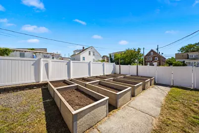 538 Somerville Street, Manchester, NH 03103 - Photo 7