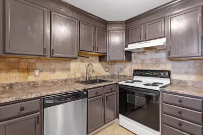 121 English Village Road #103, Manchester, NH 03102 - Photo 7
