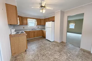 867 4th Ave, Berlin, NH 03570 - Photo 3