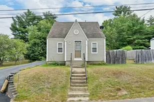 23 Montgomery Dr, Farmington, NH 03835 - Photo 1