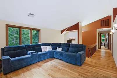 2 Quincy Drive, Derry, NH 03038 - Photo 9