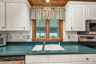 24 Par Ln, Hudson, NH 03051 - Photo 9