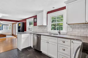 205 Coolidge Dr, Portsmouth, NH 03801 - Photo 11