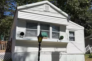 512 Canterbury Dr, Exeter, NH 03833 - Photo 1