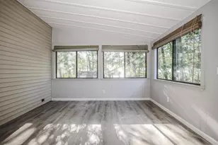 106 Donald Dr, Goffstown, NH 03045 - Photo 7