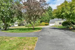 7 Virginia Ct, Hooksett, NH 03106 - Photo 11