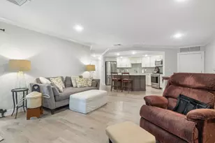 2075 Lafayette Rd, Portsmouth, NH 03801 - Photo 15