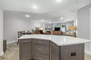 2075 Lafayette Rd, Portsmouth, NH 03801 - Photo 9
