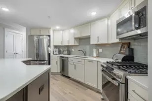2075 Lafayette Rd, Portsmouth, NH 03801 - Photo 7