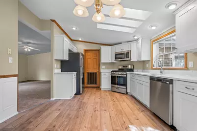 17 Heritage Way, Manchester, NH 03104 - Photo 5