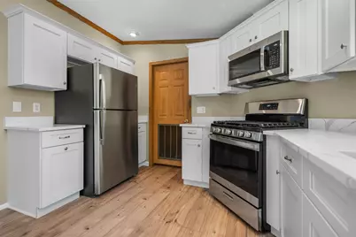 17 Heritage Way, Manchester, NH 03104 - Photo 11