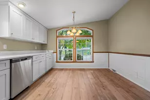 17 Heritage Way, Manchester, NH 03104 - Photo 11