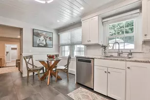 5 Meredith Dr, Nashua, NH 03063 - Photo 19