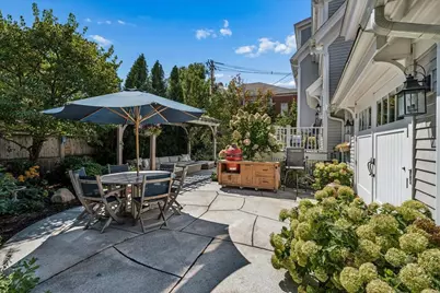 65 Rogers Street, Portsmouth, NH 03801 - Photo 9