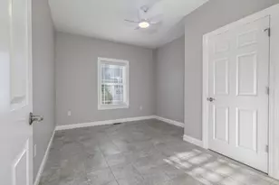 562 Nashua St, Seabrook, NH 03874 - Photo 39
