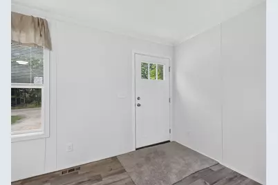 9 Loring Avenue, Farmington, NH 03835 - Photo 5