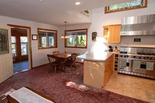 16 Governors Dr, Raymond, NH 03077 - Photo 7