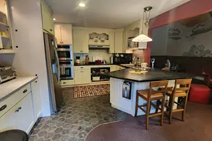 393 Sullivan St, Claremont, NH 03743 - Photo 19