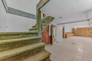 105 Pleasant St, Littleton, NH 03561 - Photo 37