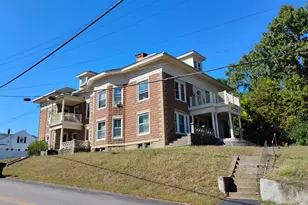 18 Mast Rd, Manchester, NH 03102 - Photo 3