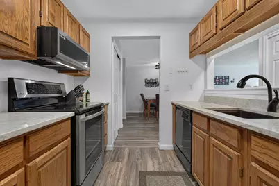 690 S Porter Street #17, Manchester, NH 03103 - Photo 7