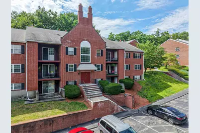5 Louisburg Square #11, Nashua, NH 03060 - Photo 1