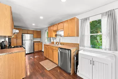 35 Pelham Road, Hudson, NH 03051 - Photo 9