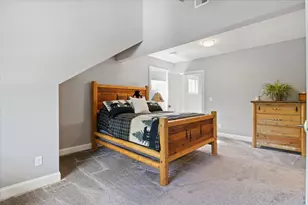 24 Red Barn Dr, Dover, NH 03820 - Photo 27