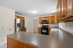 845 Bridge St, Pelham, NH 03076 - Photo 17