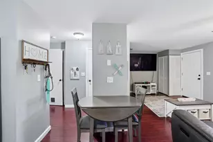 108 Elmwood Dr, Hudson, NH 03051 - Photo 11