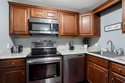 108 Elmwood Drive, Hudson, NH 03051 - Photo 13