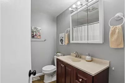 108 Elmwood Drive, Hudson, NH 03051 - Photo 23