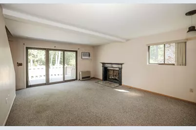 105 Coburn Woods Drive, Nashua, NH 03063 - Photo 13