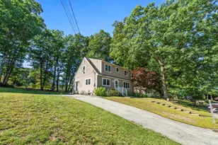 13 Timberline Dr, Nashua, NH 03062 - Photo 1
