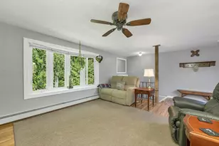 33 Gale Village Rd, Newton, NH 03858 - Photo 15
