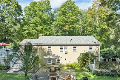 33 Gale Village Road, Newton, NH 03858 - Photo 5