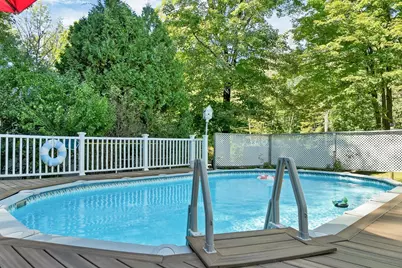 33 Gale Village Road, Newton, NH 03858 - Photo 27