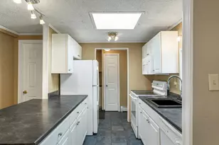 20 Coventry Ct, Laconia, NH 03246 - Photo 7