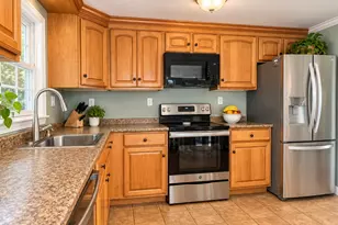 7 Norman St, Rochester, NH 03839 - Photo 15