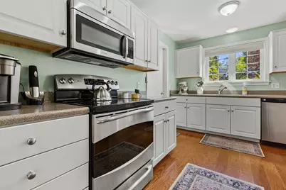 112 Hilltop Place #112, New London, NH 03257 - Photo 9