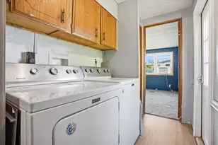 33 Longmeadow Dr, Concord, NH 03301 - Photo 9