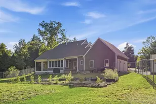 106 Wellington Ln, Loudon, NH 03307 - Photo 11