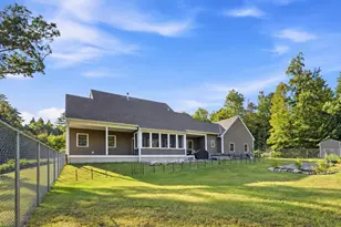 106 Wellington Ln, Loudon, NH 03307 - Photo 9