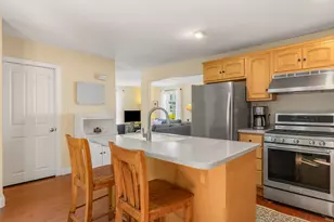37 Washington St, Exeter, NH 03833 - Photo 15